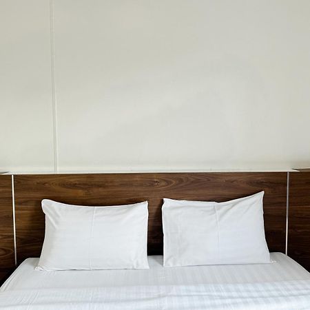Jacky Chan Hotel Бетонг Экстерьер фото