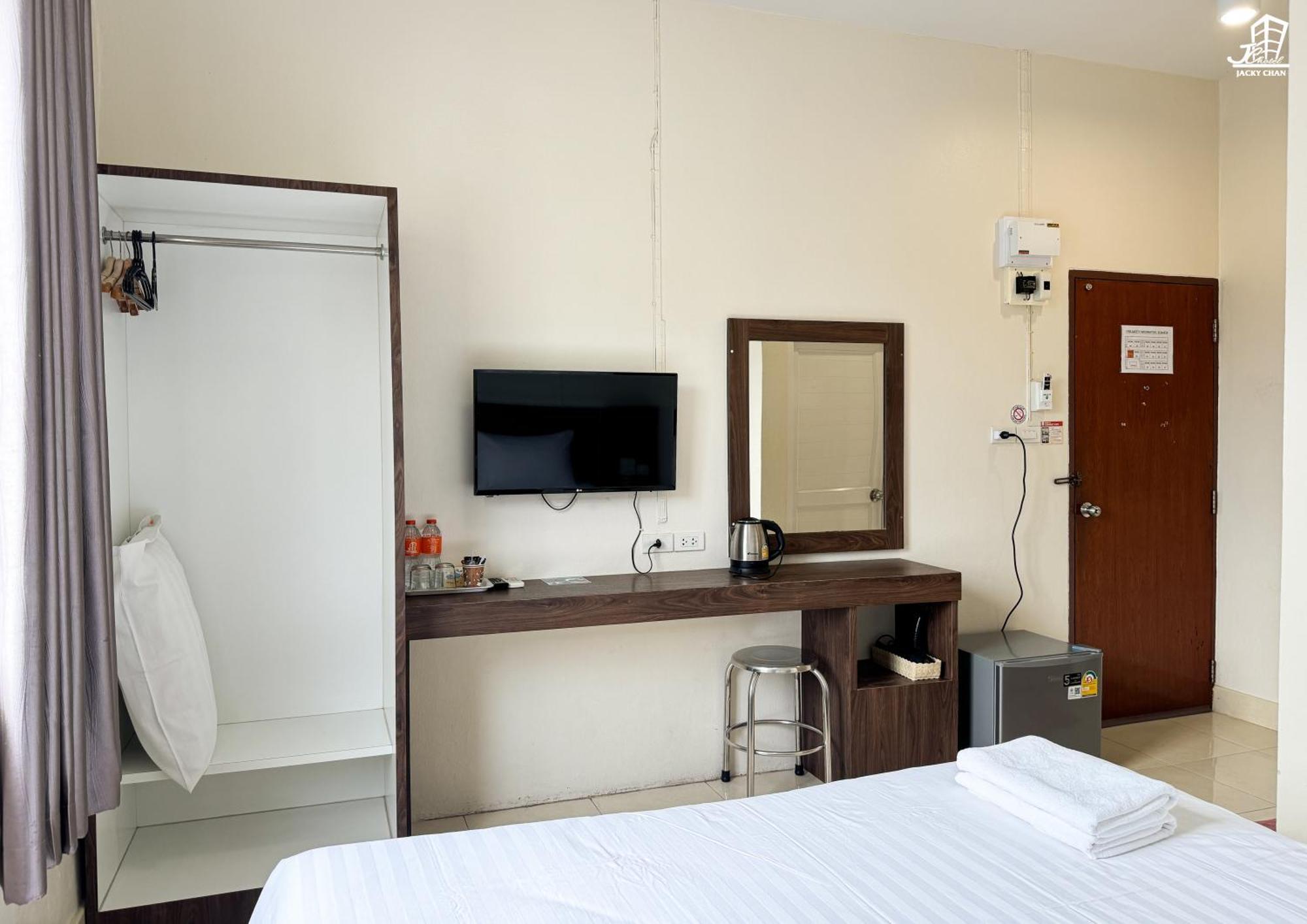 Jacky Chan Hotel Бетонг Экстерьер фото