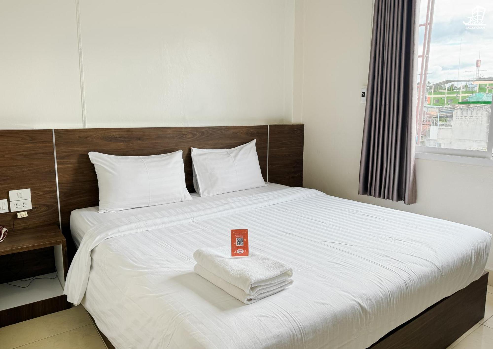 Jacky Chan Hotel Бетонг Экстерьер фото