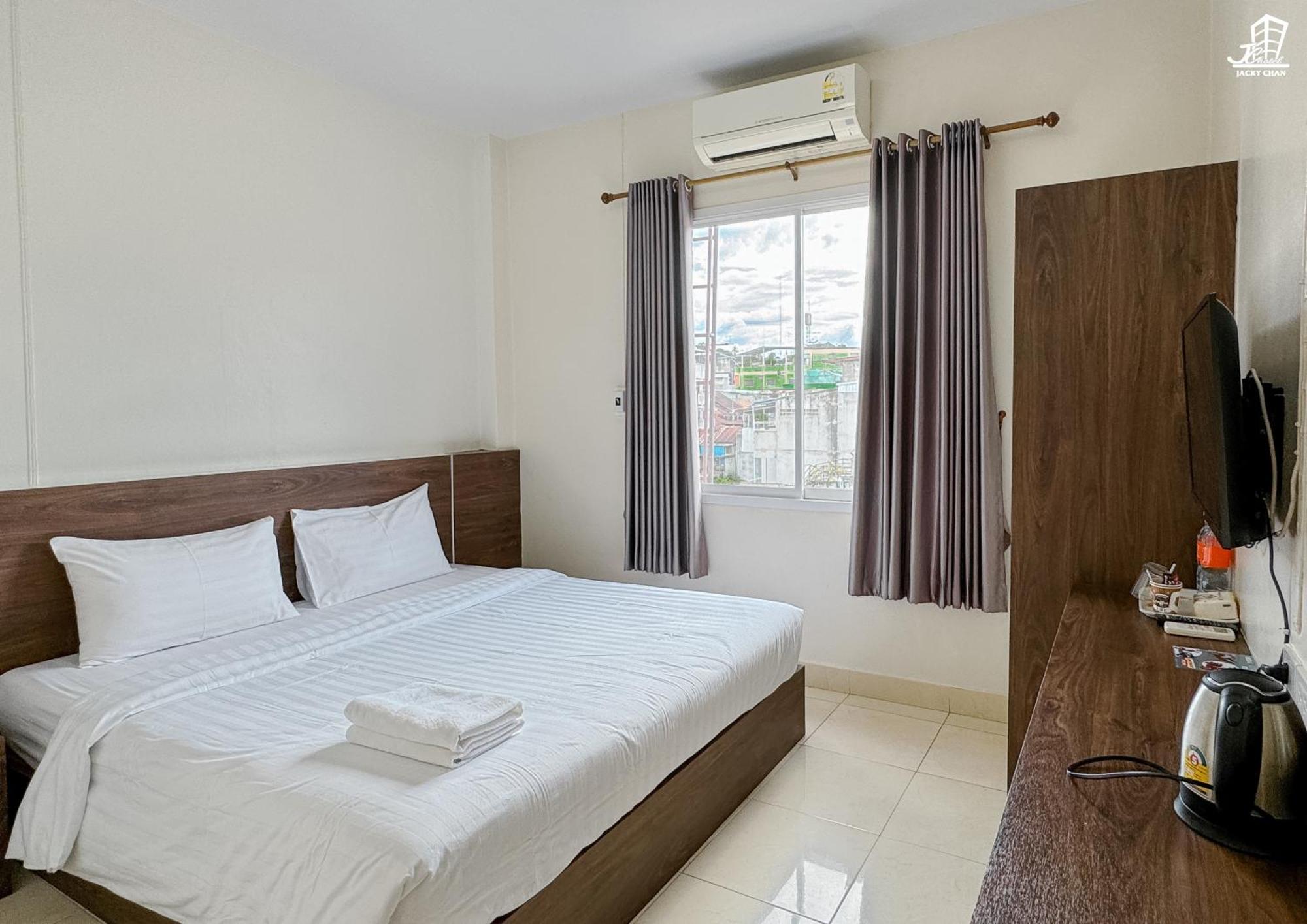 Jacky Chan Hotel Бетонг Экстерьер фото